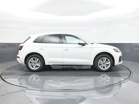 Used 2023 Audi Q5 2.0T Premium w/ Convenience Package AWD/4WD image 8