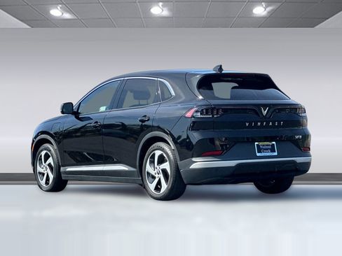 Used 2023 VinFast VF 8 Eco AWD/4WD image 3