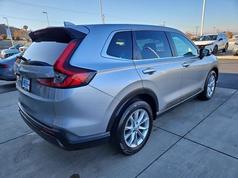 Used 2024 Honda CR-V EX image 5