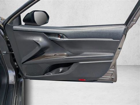 Used 2023 Toyota Camry SE FWD image 24