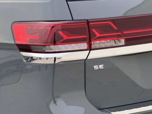 New 2026 Volkswagen Atlas SE image 10