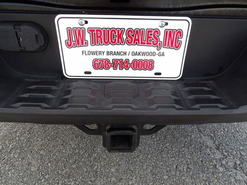 Used 2022 Toyota Tacoma TRD Off-Road w/ Technology Package RWD image 47