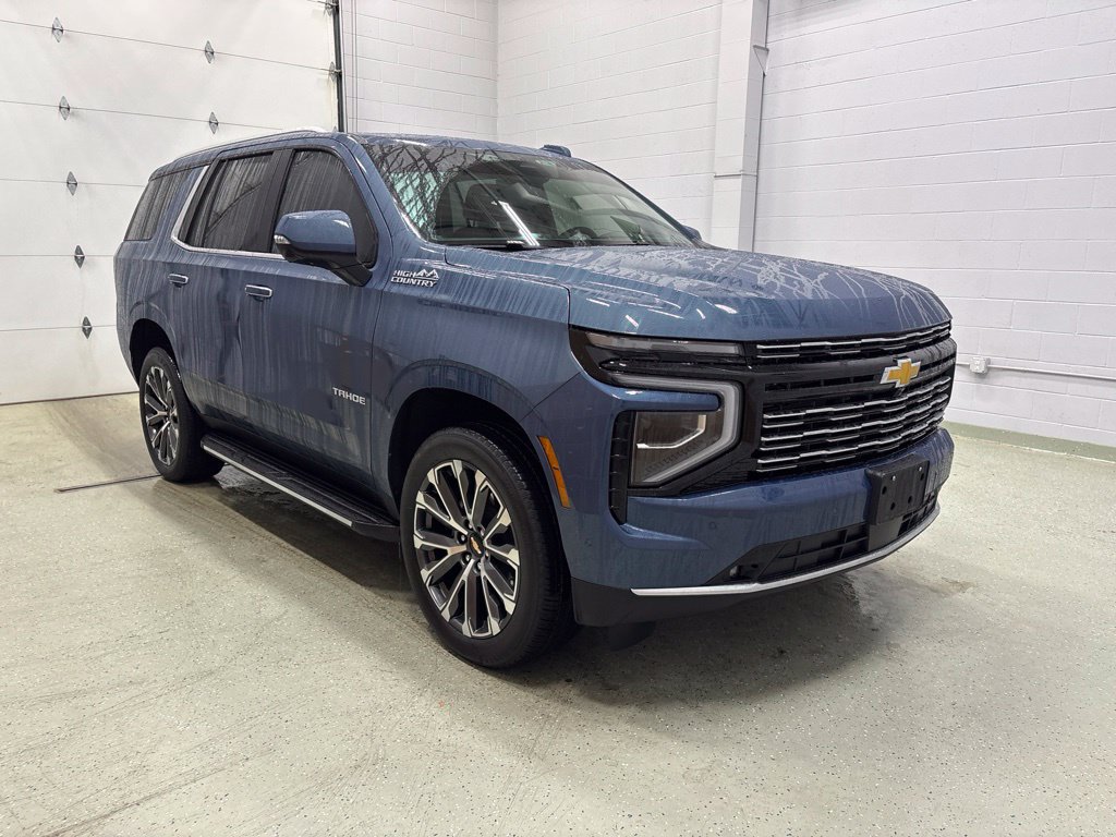Used 2025 Chevrolet Tahoe High Country AWD/4WD image 2