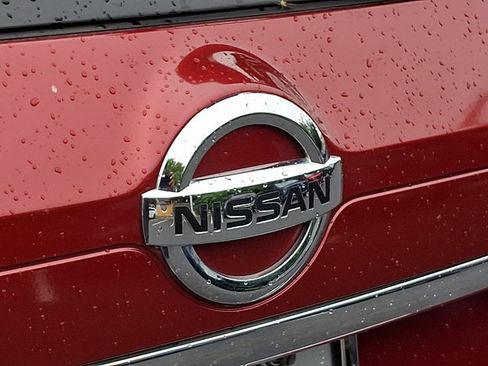 Used 2015 Nissan Rogue SV w/ SV Premium Package AWD/4WD image 29