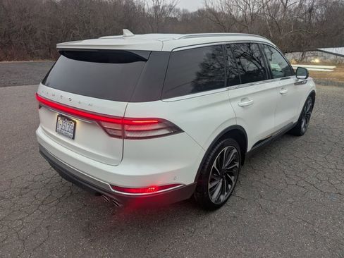 Used 2020 Lincoln Aviator Reserve w/ Equipment Group 202A image 5