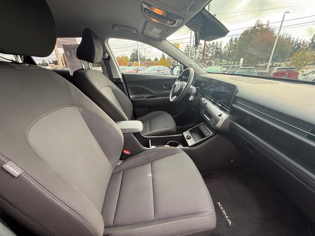 Certified 2024 Hyundai Kona SEL FWD image 18