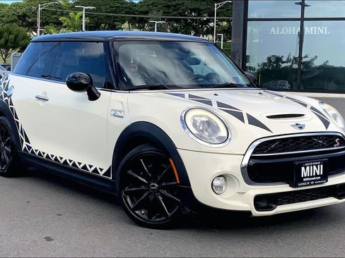 Used 2018 MINI Cooper S image 30