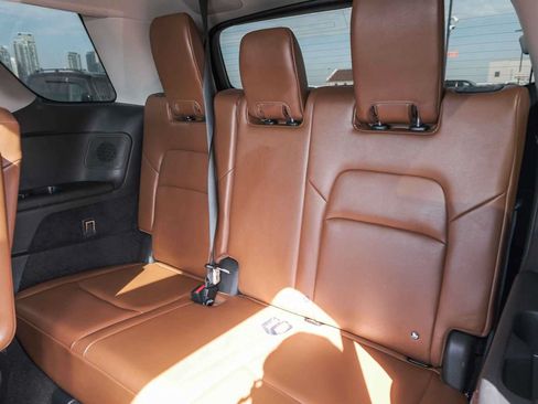 Used 2022 Nissan Pathfinder Platinum w/ Lighting Package (N92) FWD image 20