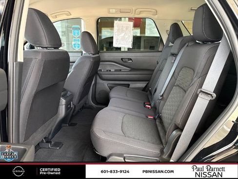 Certified 2024 Nissan Pathfinder S FWD image 25