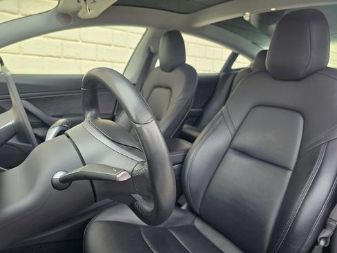 Used 2018 Tesla Model 3 Long Range image 21