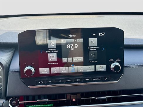 Used 2024 Mitsubishi Outlander SE image 15