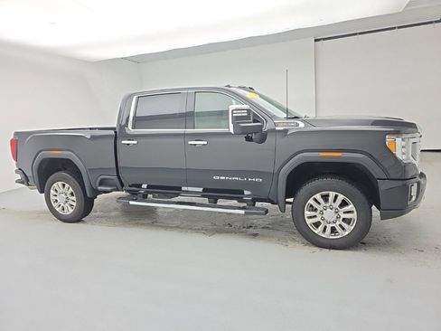 Used 2021 GMC Sierra 2500 Denali w/ Denali Ultimate Package image 14