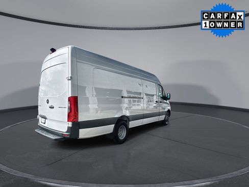 Used 2023 Mercedes-Benz Sprinter 3500 image 8