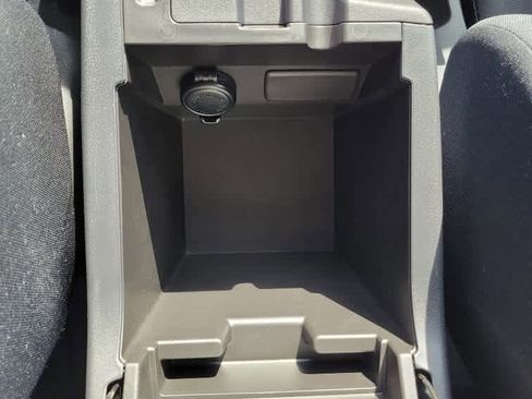 Used 2021 Subaru Crosstrek 2.0i image 19