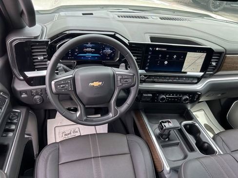 New 2026 Chevrolet Silverado 1500 High Country w/ High Country Premium Package AWD/4WD image 28