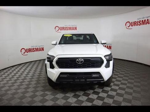 Used 2024 Toyota Tacoma TRD Off-Road image 20