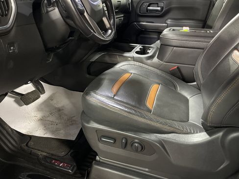 Used 2022 GMC Sierra 2500 AT4 w/ AT4 Preferred Package image 12