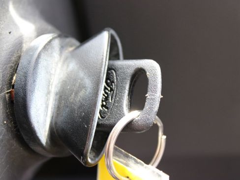 Used 2015 Ford E-350 and Econoline 350 Super Duty image 27