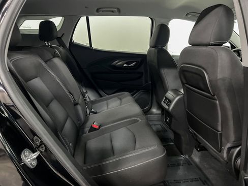 Certified 2022 GMC Terrain SLE image 9