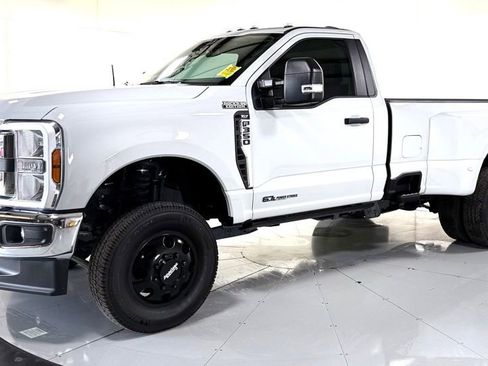 Used 2025 Ford F350 XLT w/ FX4 Off-Road Package AWD/4WD image 8