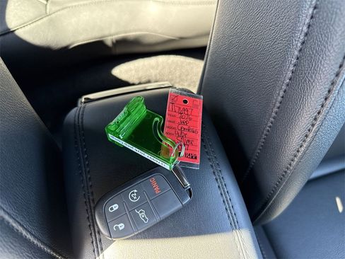 New 2026 Jeep Compass Limited w/ Sun, Sound & Navigation Group image 31