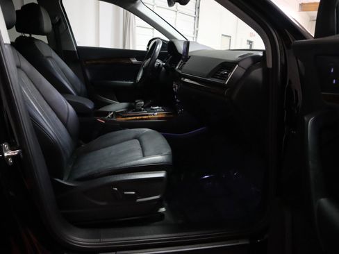 Used 2018 Audi Q5 2.0T Premium w/ Convenience Package image 19