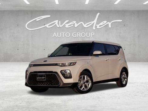 Used 2021 Kia Soul S image 1