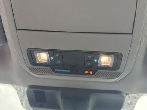 Certified 2023 Ford F250 XLT AWD/4WD image 23