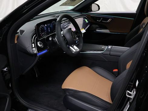 New 2026 Mercedes-Benz E 53 AMG e 4MATIC Sedan image 13