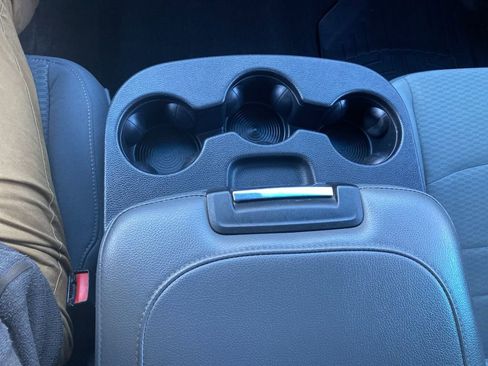 Used 2018 RAM 2500 SLT image 18