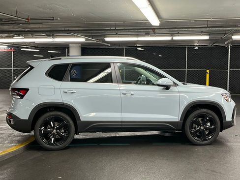 New 2026 Volkswagen Taos SEL AWD/4WD image 39