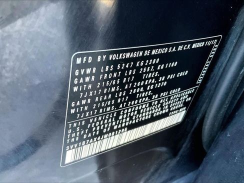 Used 2018 Volkswagen Tiguan S image 35