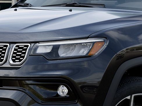 New 2026 Jeep Compass Limited AWD/4WD image 38