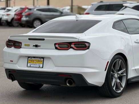 Used 2021 Chevrolet Camaro LT w/ RS Package RWD image 9