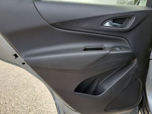 Certified 2023 Chevrolet Equinox LT image 9