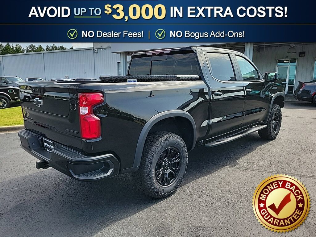 Used 2025 Chevrolet Silverado 1500 ZR2 w/ Technology Package AWD/4WD image 10