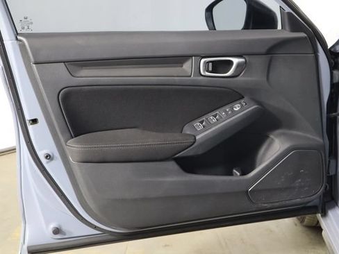 Used 2023 Honda Civic Sport image 18
