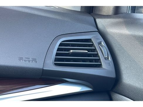 Used 2016 Acura MDX SH-AWD w/ Technology Package image 31