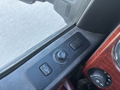 Used 2014 Ford F350 King Ranch w/ King Ranch w/Chrome Package image 19