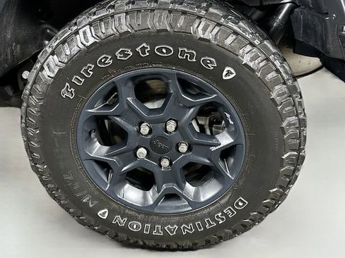 Used 2023 Jeep Wrangler Unlimited w/ 8.4" Radio Group AWD/4WD image 29