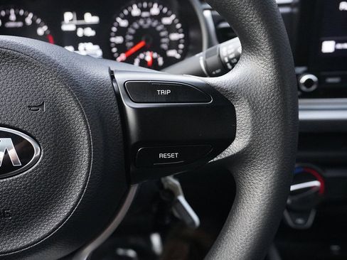 Used 2021 Kia Rio LX image 32