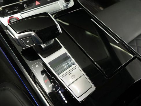 Used 2021 Audi S8 L w/ S8 Executive Package AWD/4WD image 52