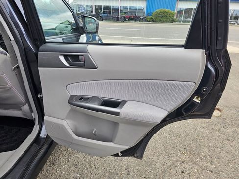 Used 2011 Subaru Forester 2.5X w/ Alloy Wheel Value Pkg image 14