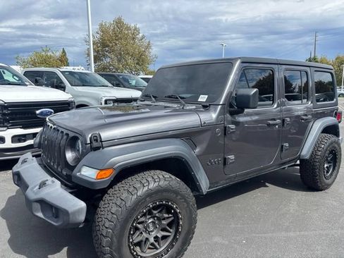 Used 2023 Jeep Wrangler Unlimited Sport AWD/4WD image 2
