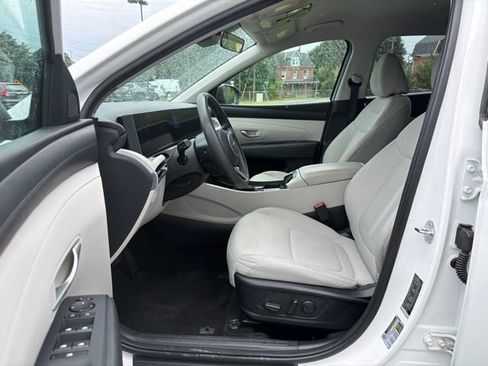 Used 2025 Hyundai Tucson SEL FWD image 13