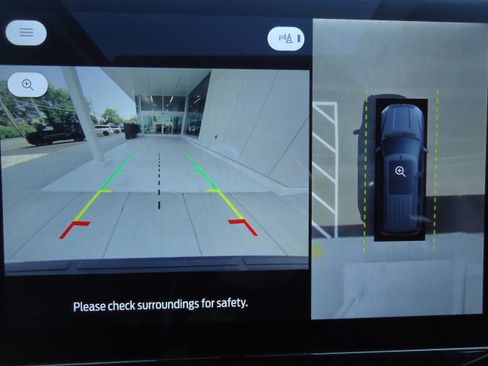 Used 2022 Ford Expedition Max Limited image 18