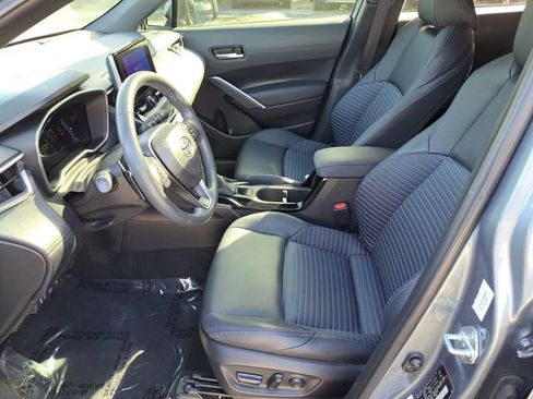 Used 2024 Toyota Corolla Cross XSE w/ Convenience Package image 12