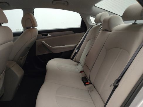Used 2015 Hyundai Sonata SE FWD image 18