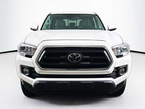 Used 2023 Toyota Tacoma SR5 image 2