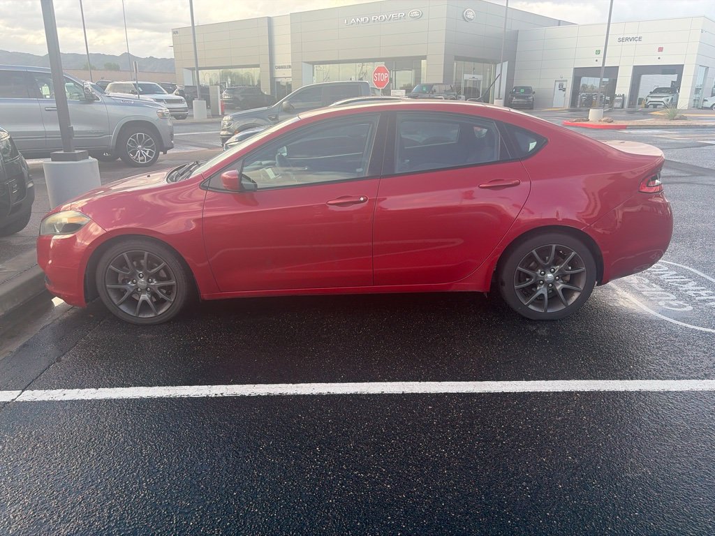Used 2016 Dodge Dart SXT w/ Sun/Sound Group FWD image 4